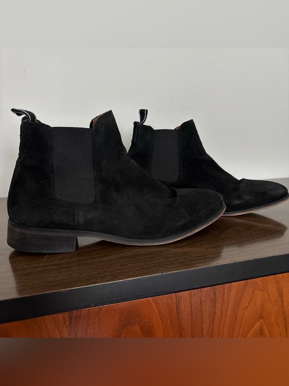 Shoe The Bear Dev Black Suede Chelsea Boot Sz 42 US 9